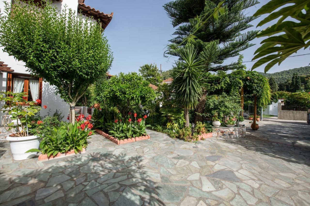 Katikies Stamatias & Maisonettes Agnontas