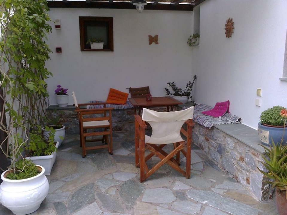 Katikies Stamatias & Maisonettes Apartment *